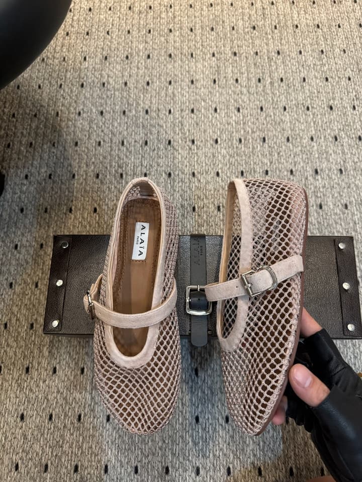 Alaïa Ballet Flats – 25FW in Dusty Rose Suede