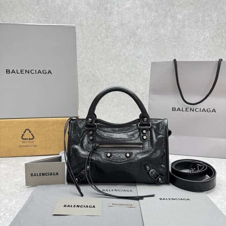 Balenciaga Le City Mini Bag – Oil-Waxed Black in Oil Wax Black