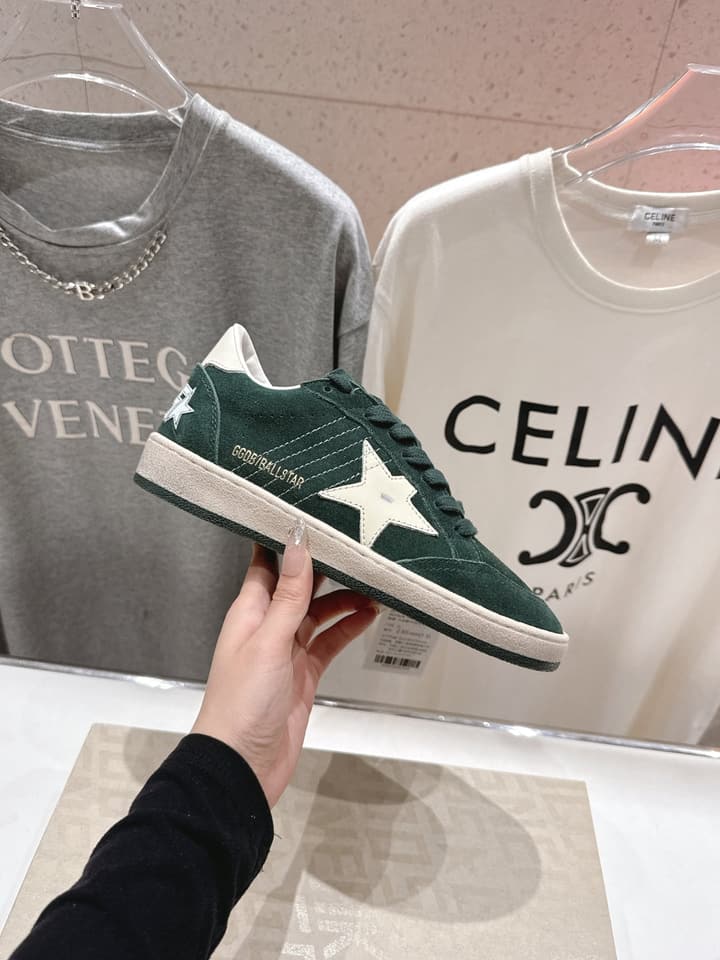 Golden Goose Distressed Sneakers in Light Pink