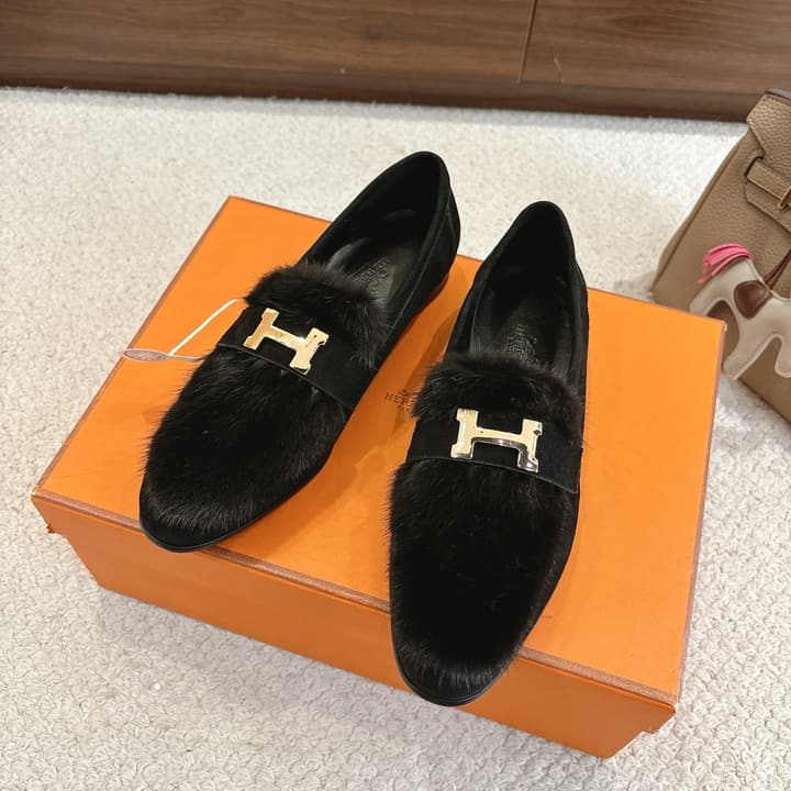 Hermès Mink Suede Loafers & Mules – Autumn/Winter Collection in Pale Tan Suede With Silver Hardware