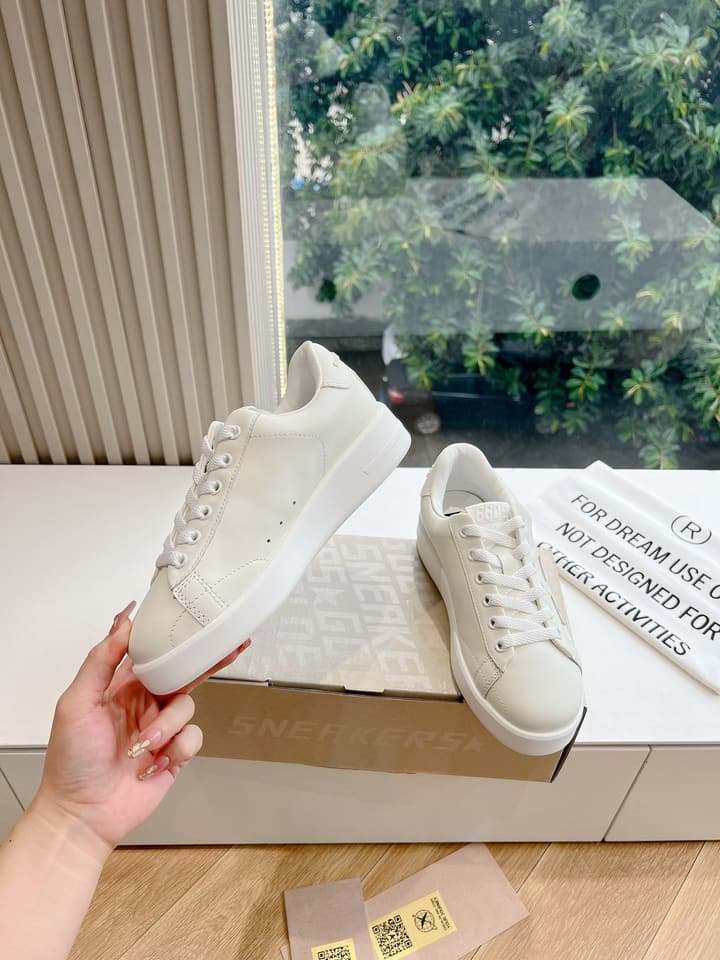 Golden Goose Space Distressed Sneakers – 2024 Collection in White 1