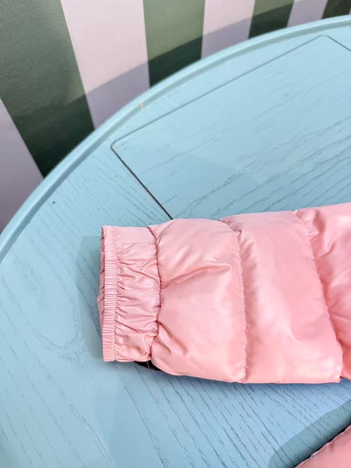 Moncler Kids Puffer Jacket – 2025 Collection in Light Pink