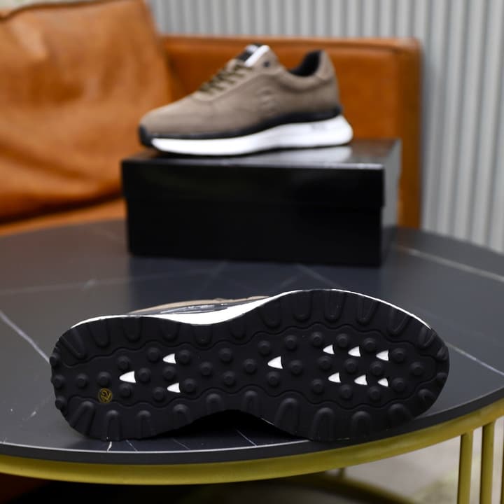 Boss Men's Luxury Running Sneakers in Black Mesh With White Sole