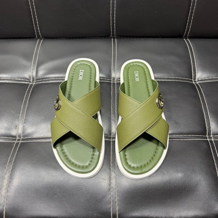 Dior Men's Pebbled Leather and Suede Slides – Spring/Summer Collection 2025 in Black Pebbled Leather Cross Strap