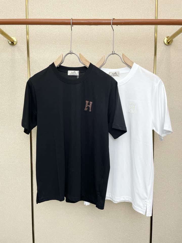 Hermès Men's Casual Short-Sleeve T-Shirt in Black