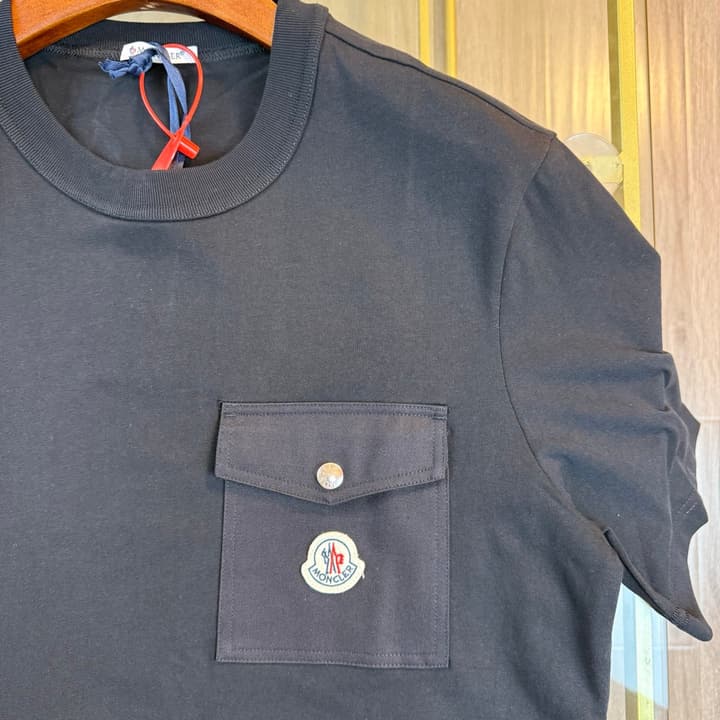 Moncler Logo Pocket Short Sleeve T-Shirt – 25SS in Deep Black