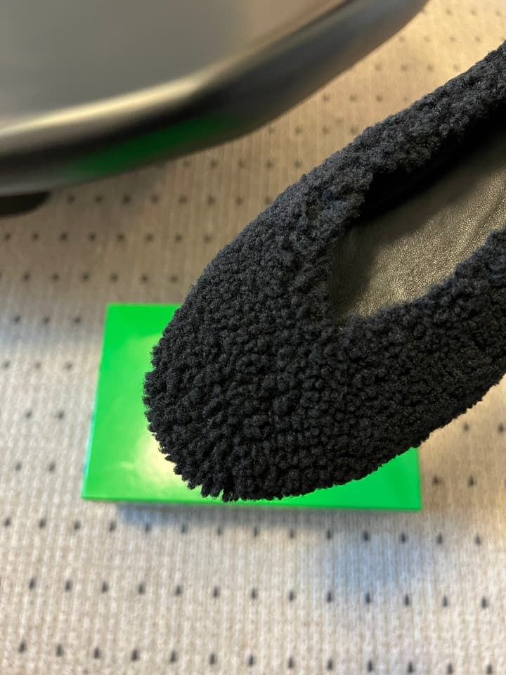 Bottega Veneta Furry Ballet Flats – 25SS in Black