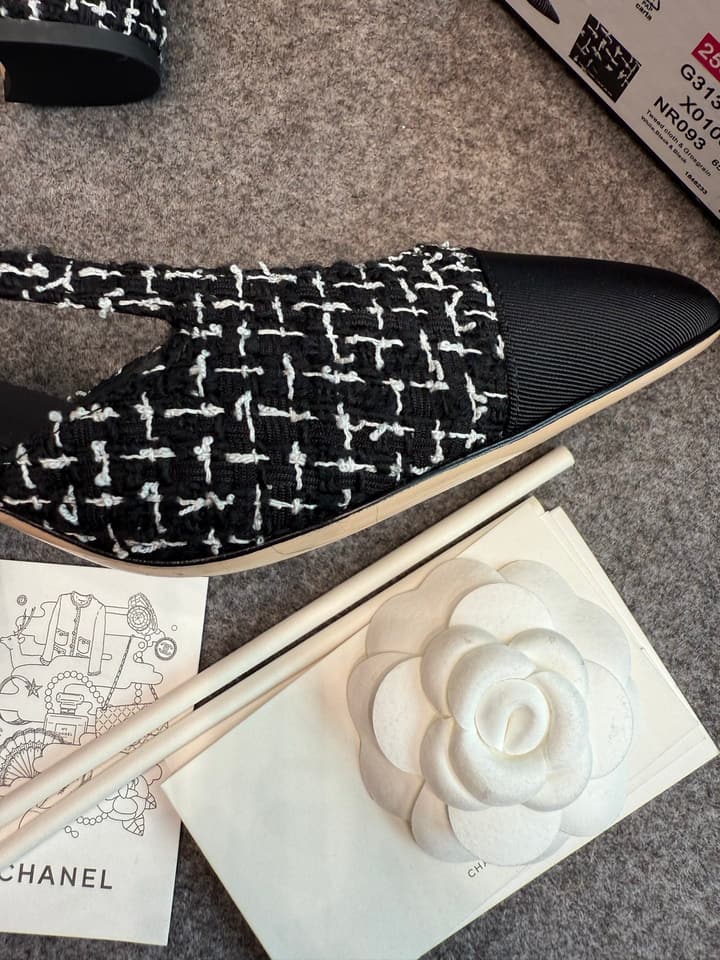 Chanel Classic Slingback Heels in Bright Black And White Tweed