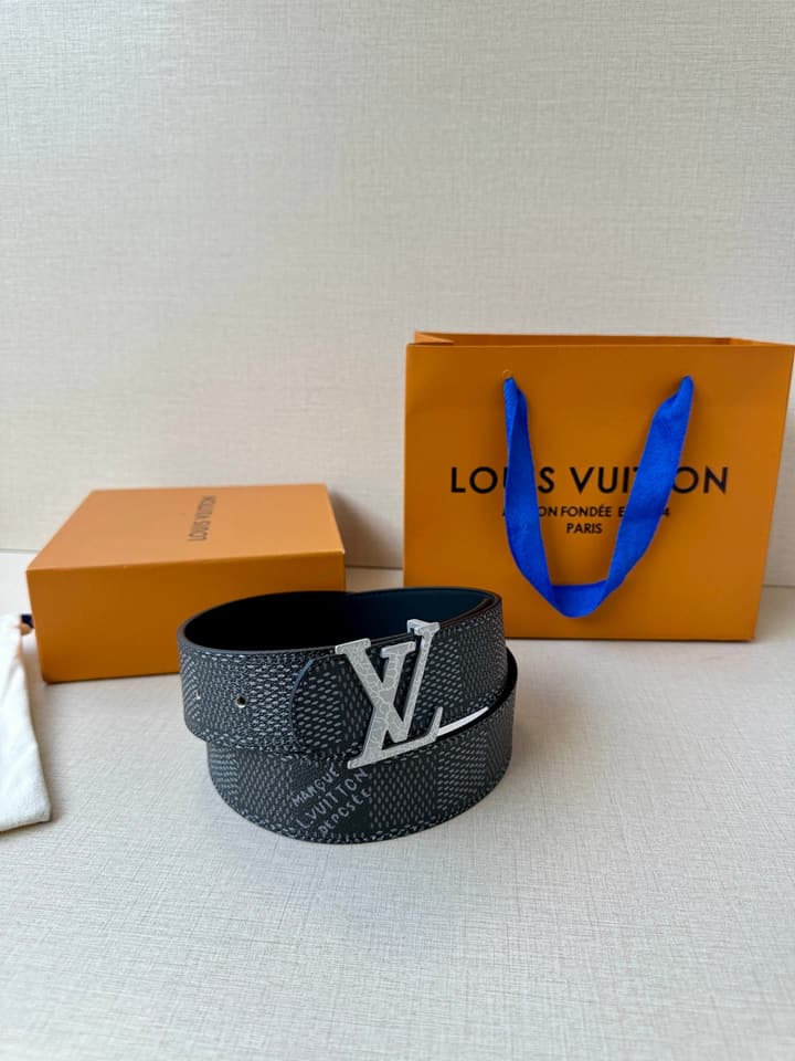Louis Vuitton Dimension Monogram Reversible Belt in Gold Hardware