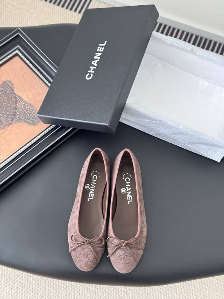Chanel Classic Round Toe Ballet Flats in Dusty Rose With Bow
