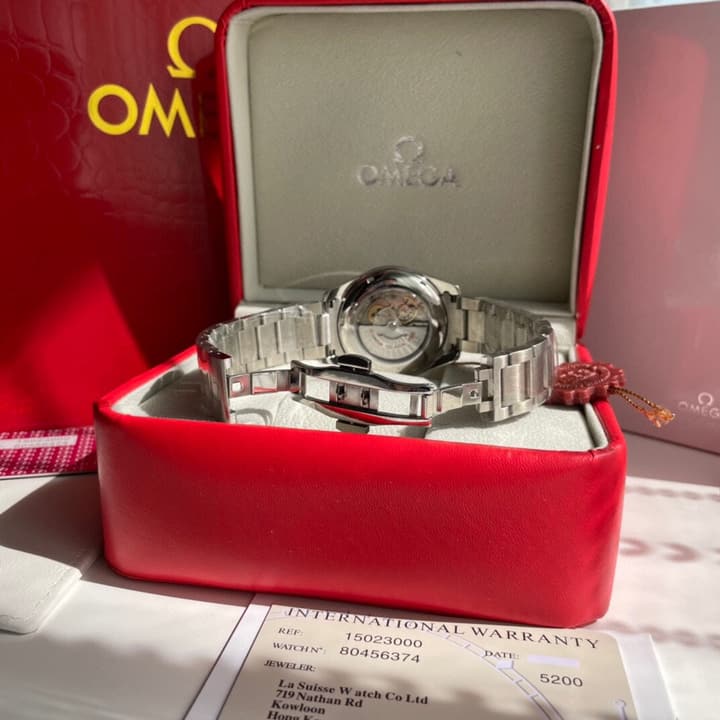 Omega Seamaster Aqua Terra 150 Co-Axial Master Chronometer 41mm in White Dial Steel Bracelet