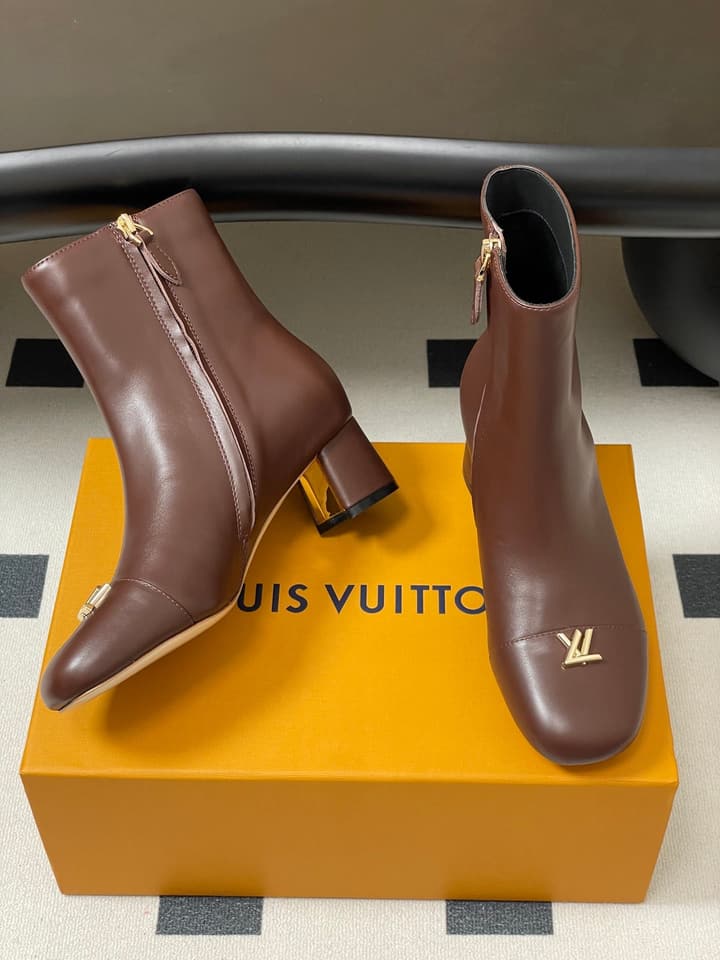 Louis Vuitton LV Swing Metal Heel Ankle Boots – 25SS Autumn/Winter Collection in Black