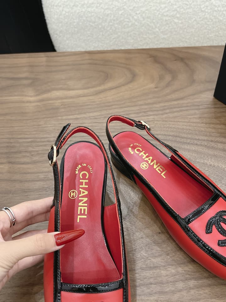 Chanel Leather Flats – 2026