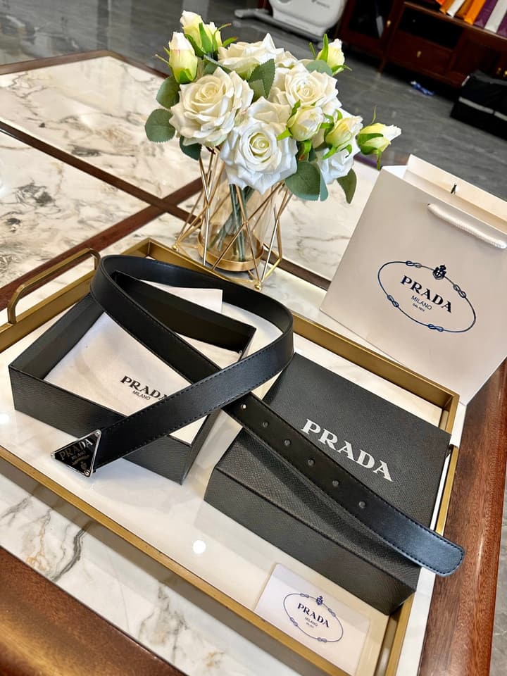 Prada Classic Fashion Belt – 3.0cm in Saffiano Black Leather With Silver Buckle