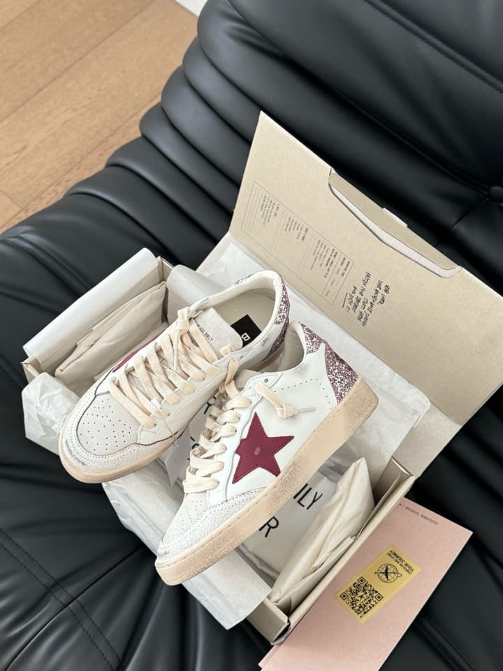 Golden Goose Distressed Graffiti Sneakers – 2024 Collection in Burgundy And White