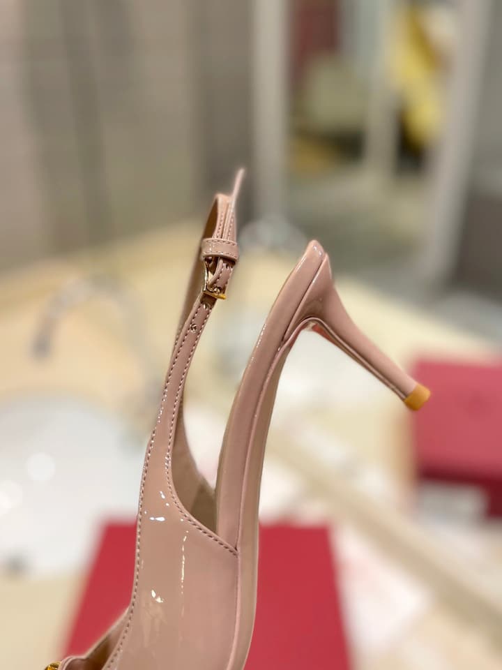 Valentino VLogo Signature Patent Leather Slingback Heels – 2024 Collection in Nude Leather