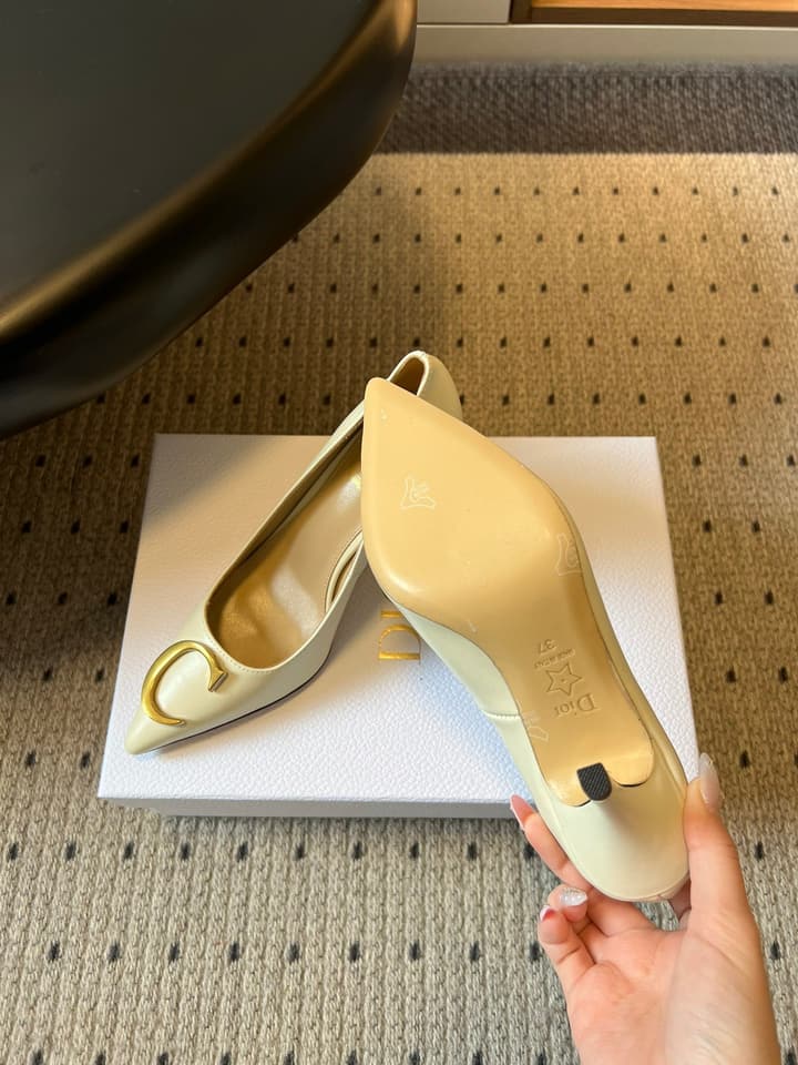 Dior Vintage Pointed-Toe Stiletto Pumps – 26SS in Cream Leather
