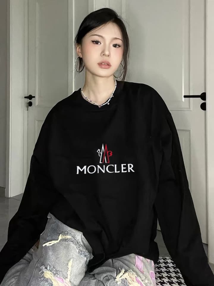 Moncler Classic Logo Print Sweatshirt – 2024 Fall Collection in Black