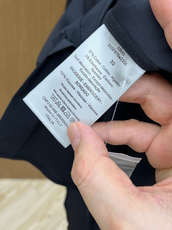 Dior Minimalist Long-Sleeve Cotton Shirt – Spring/Summer Collection