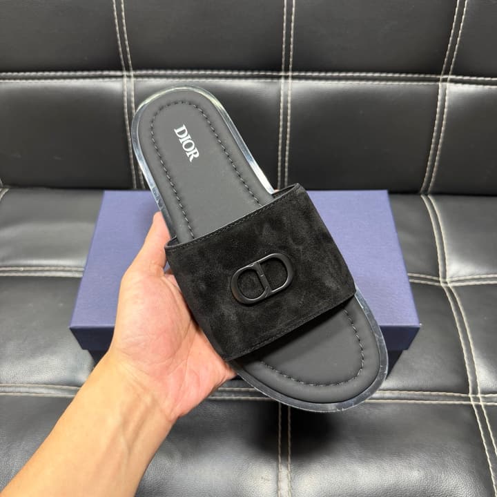 Dior Men's Pebbled Leather and Suede Slides – Spring/Summer Collection 2025 in Black Pebbled Leather Cross Strap