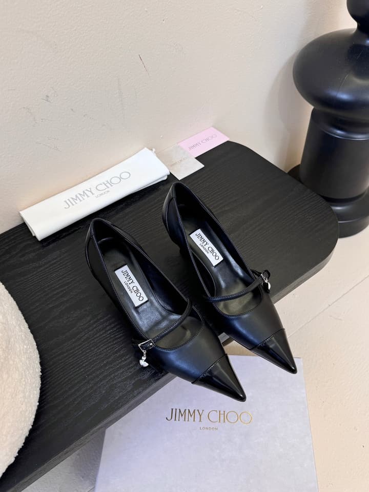 Jimmy Choo Glossy Leather Pumps – 2025FW in Burgundy