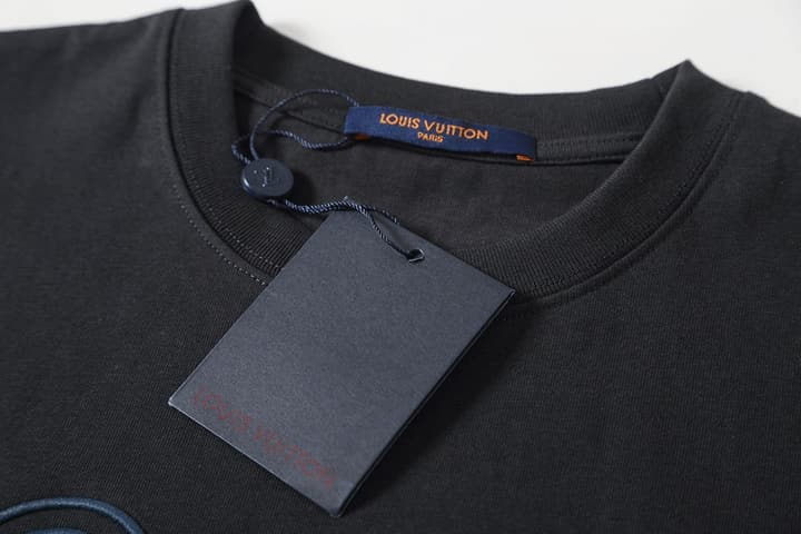 Louis Vuitton Monogram 3D Embroidered T-Shirt – 26SS in Black
