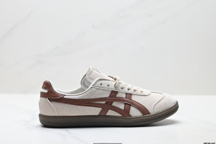 Onitsuka Tiger Tokuten Retro Low-Top Sneakers in Cream With Burgundy Stripes