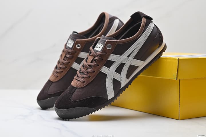 Onitsuka Tiger MEXICO 66 DELUXE Sneakers – NIPPON MADE Series in Dark Brown With Beige Stripes
