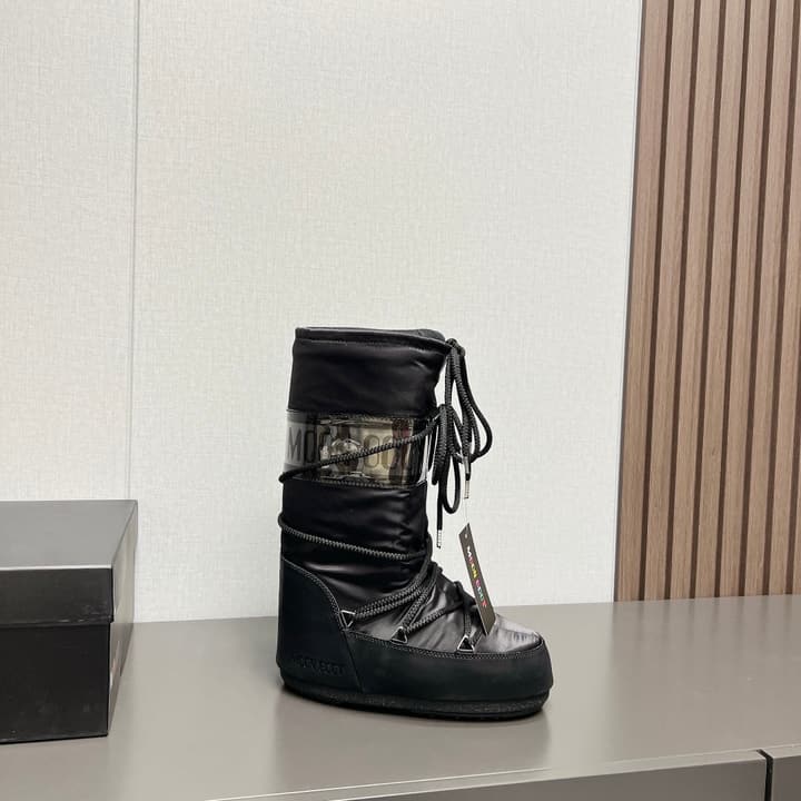 Moon Boot 2024FW Snow Boots in Matte Black