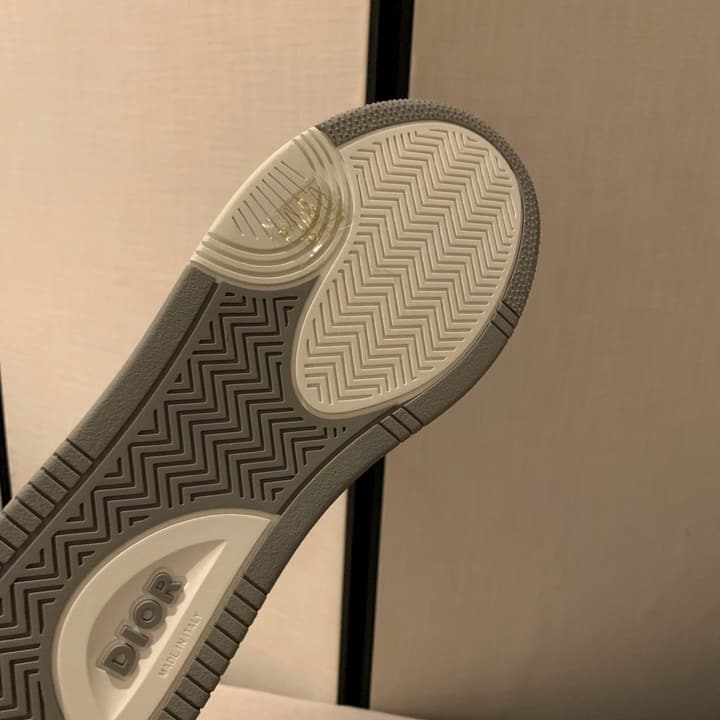 Dior B27 Uptown HYLTON NEL Limited Edition Low-Top Sneakers in White And Black