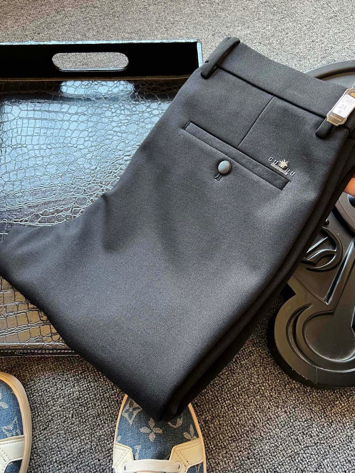 Dior Textured Cotton Casual Trousers in Classic Black