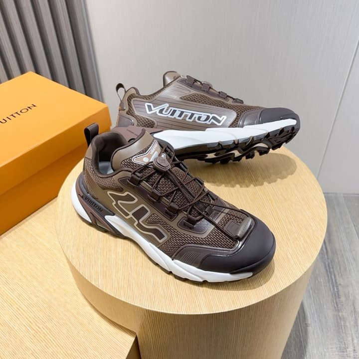 Louis Vuitton Runner Tatic Sneakers in Charcoal Monogram