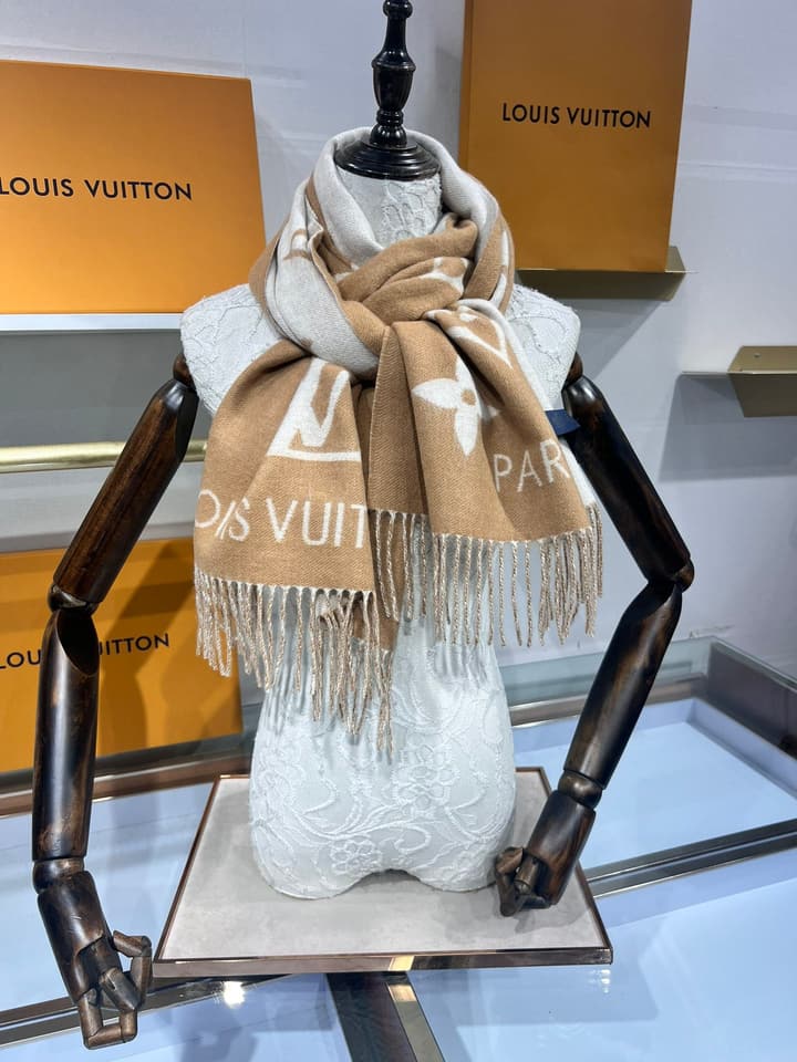 Louis Vuitton Reykjavik Cashmere Scarf