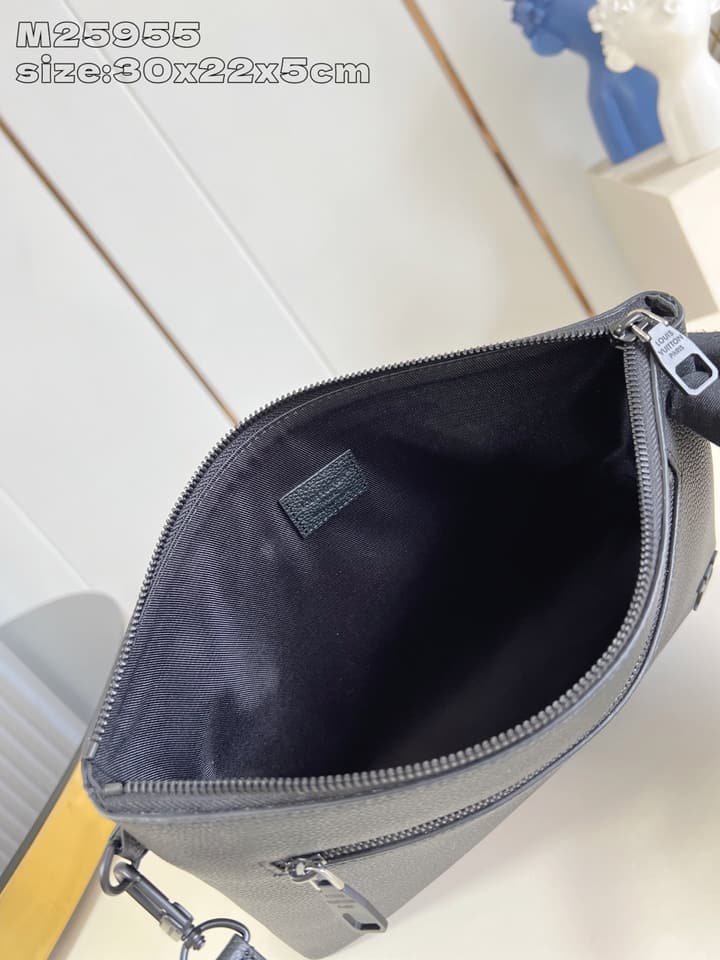 Louis Vuitton Takeoff Pouch in Black