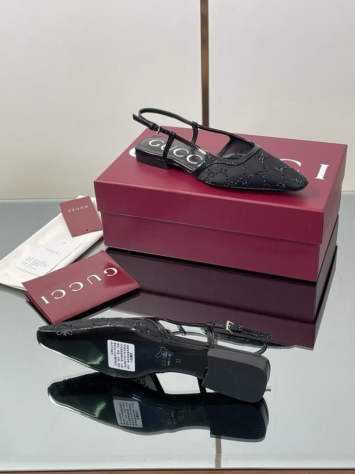 Gucci Cosmogonie GG Crystal Slingback Sandals – 2025 Early Autumn Collection in Black Crystal Gg