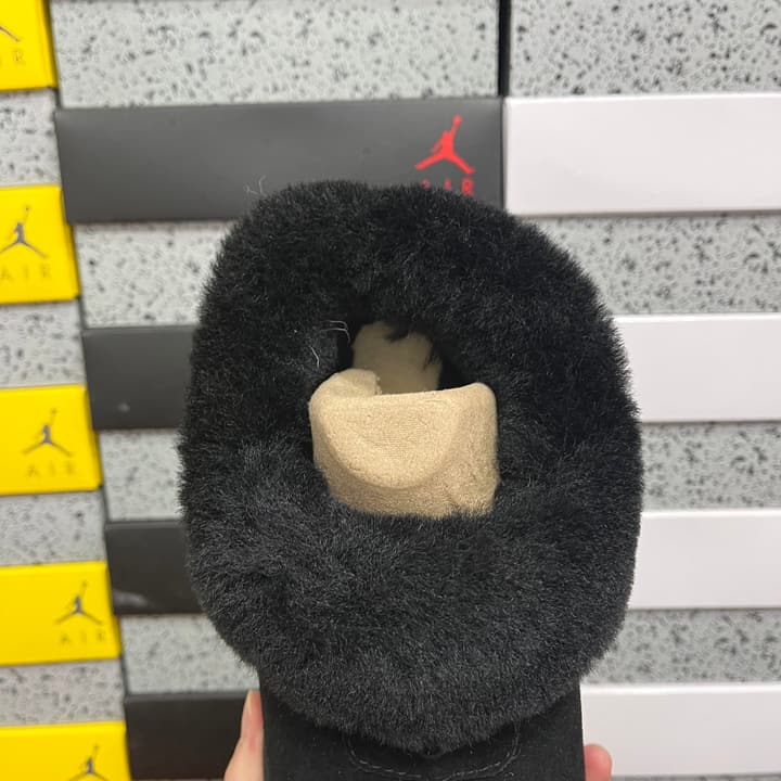 UGG Thick-Soled Low-Cut Fur Snow Boots in Olive Suede Patterned Trim