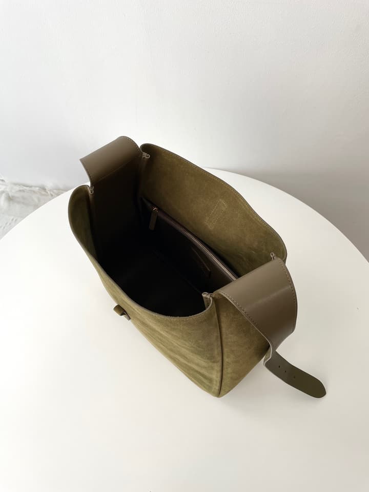 Saint Laurent 5A7 Large Suede Hobo Bag – Autumn/Winter Collection