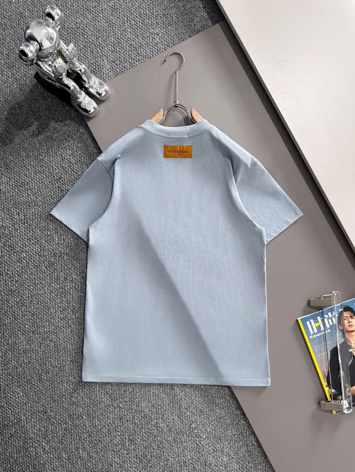 Louis Vuitton Gradient Flocked Clover Logo T-Shirt – 2025SS in Black