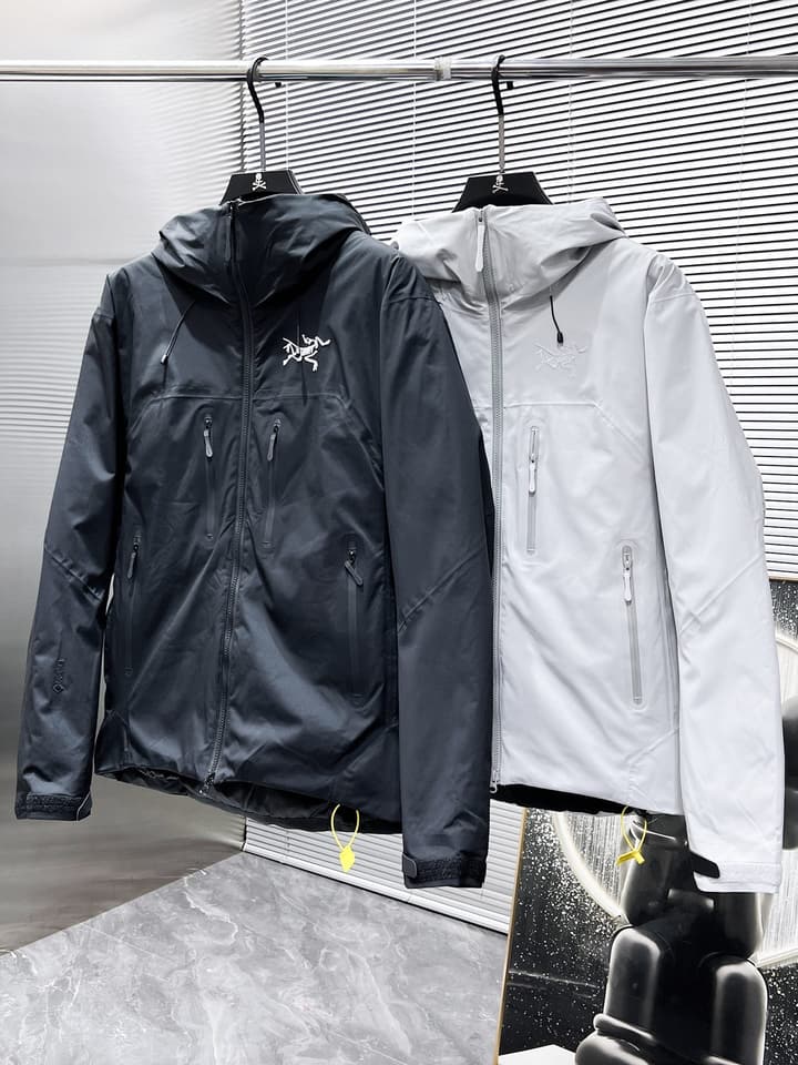 Arc'teryx Classic Hard Shell Down Ski Jacket in Dark Gray Shell
