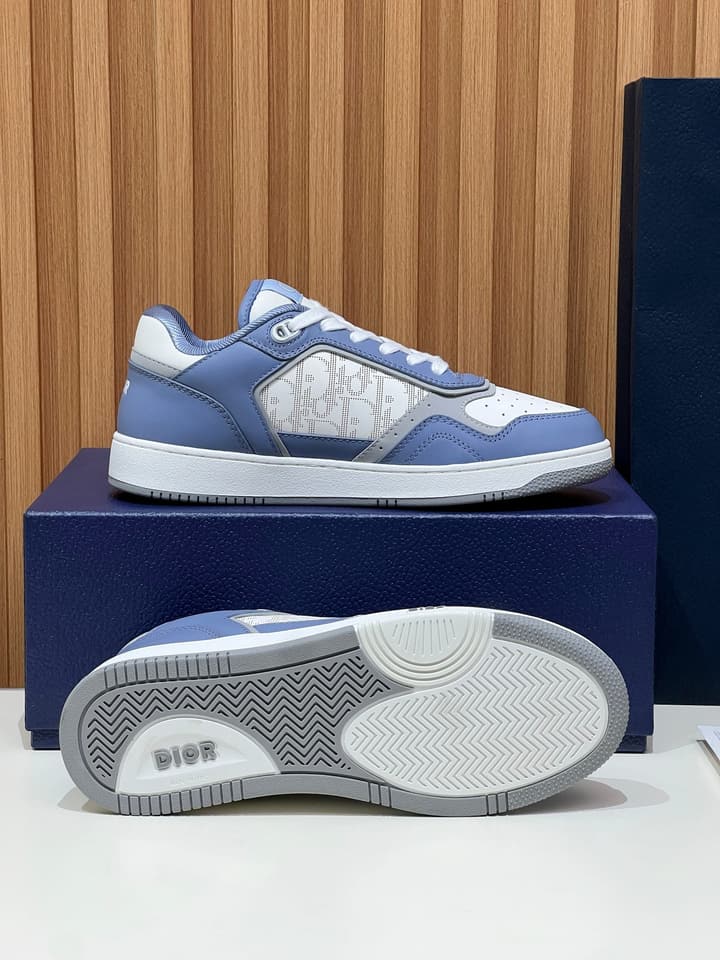 Dior B27 Unisex Sneakers – 2025 Collection in Light Blue And White