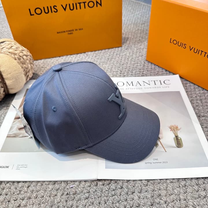 Louis Vuitton Unisex Baseball Cap – New Collection in Beige