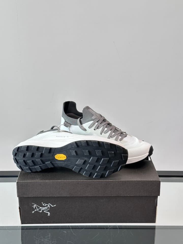 Arc'teryx Norvan SL 3 Trail Running Shoes in Light Pink