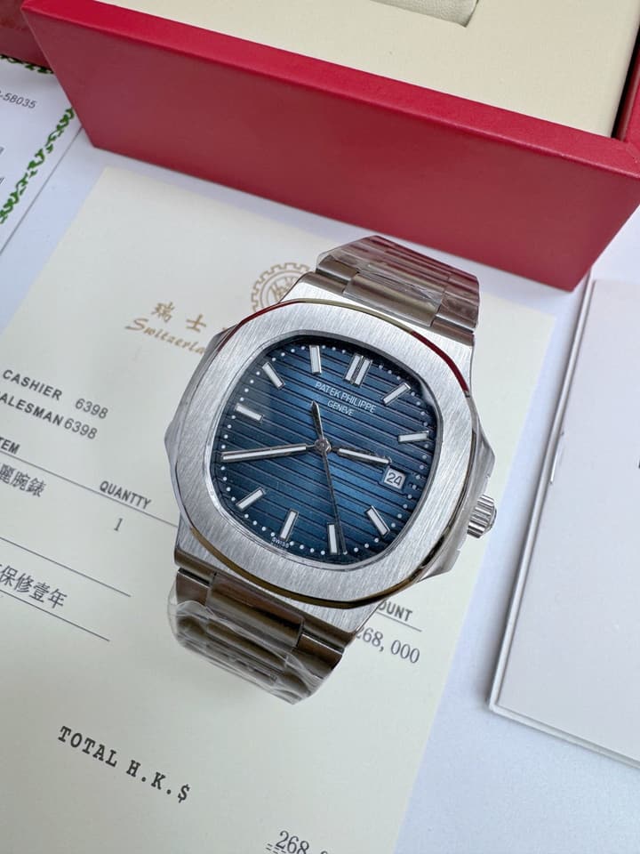Patek Philippe Nautilus Mechanical Watch
