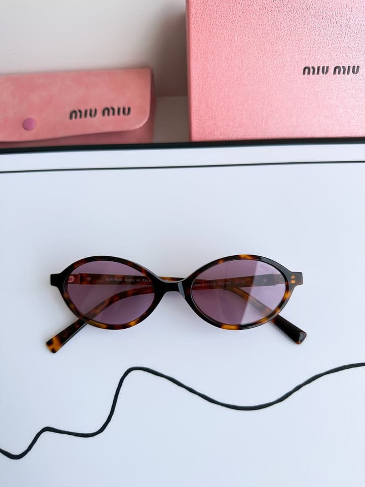 Miu Miu SMU04Z Tortoiseshell Purple/Pink Sunglasses – Autumn/Winter Collection – 2023
