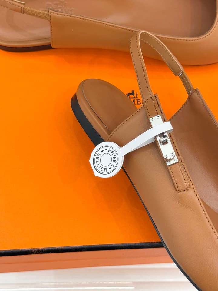 Hermès Kelly Buckle Pointed Toe Flat Sandals in Cream Beige