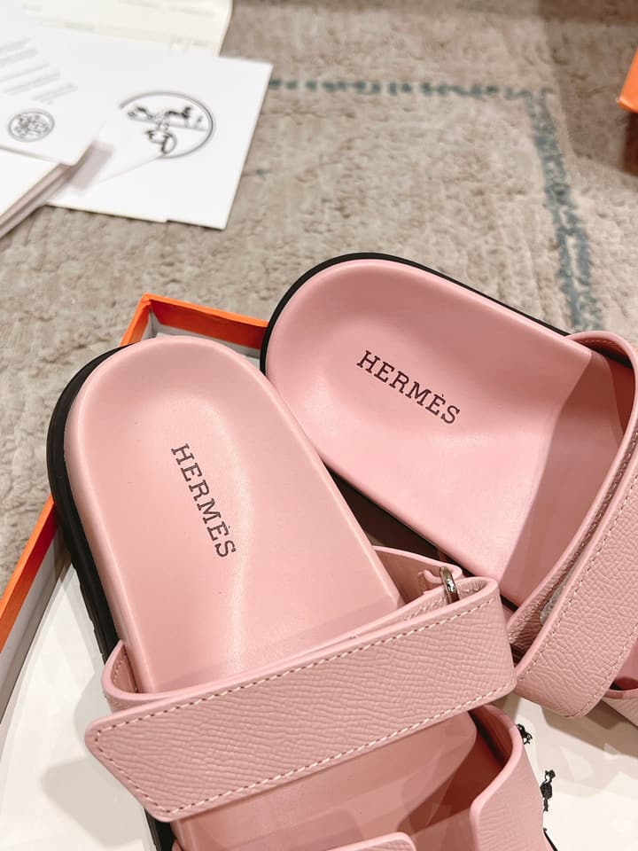 Hermès Chypre Leather Unisex Slides – 2023SS in Blush Pink