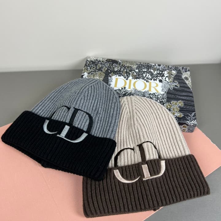 Dior Wool Cashmere Double Layer Beanie in Cream And Dark Brown
