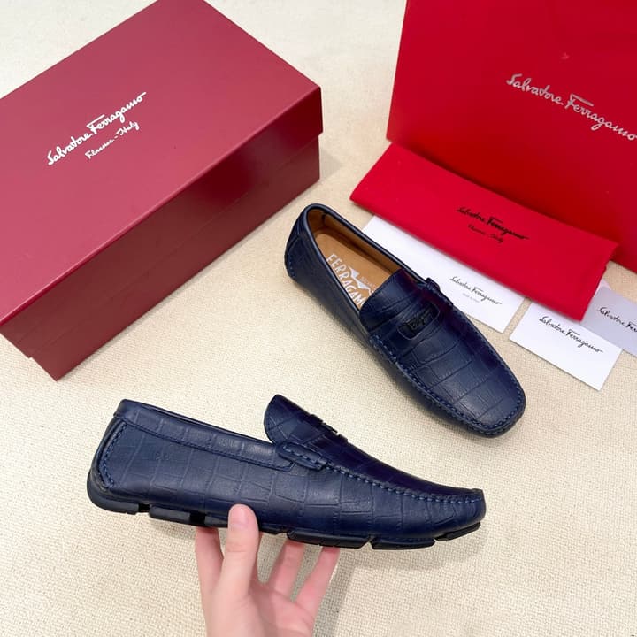 Ferragamo Men's Driving Loafers in Dark Navy Classic Loafer