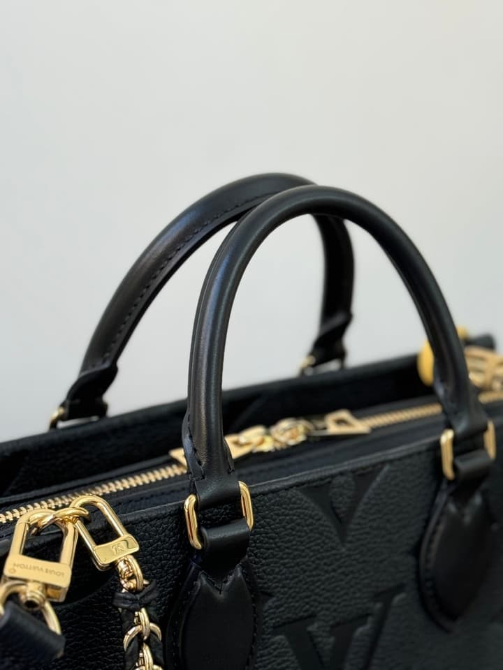 Louis Vuitton OnTheGo Tote Handbag in Black Embossed Leather Tote