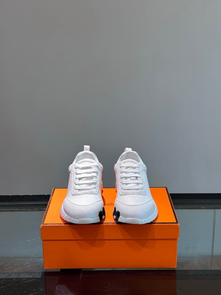 Hermès Bouncing Unisex Sneakers in Black